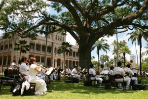 Royal Hawaiian Band im Garten des 'Iolani-Palastes in Honolulu
